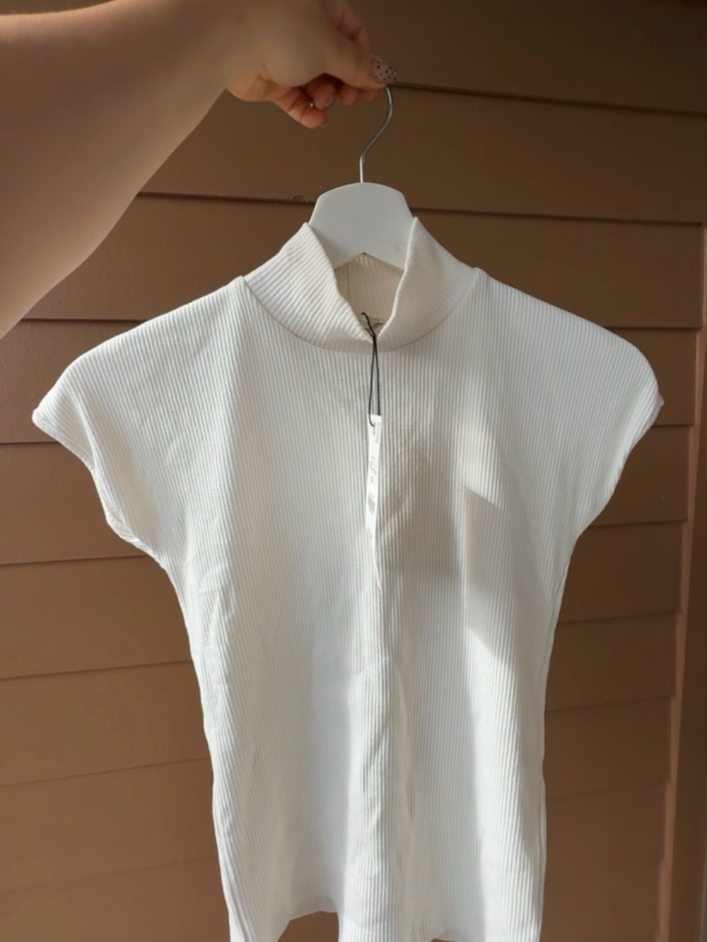 Zara White Ribbed Cap Sleeve Mock Neck Top
